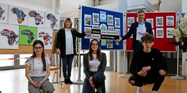 2020-05-sek_siegelvergabe_schule-ohne-rassismus_ln-online.jpg